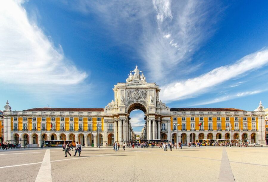 A Morning Exploration: A 1.5-Hour Private Tour of Lisbon