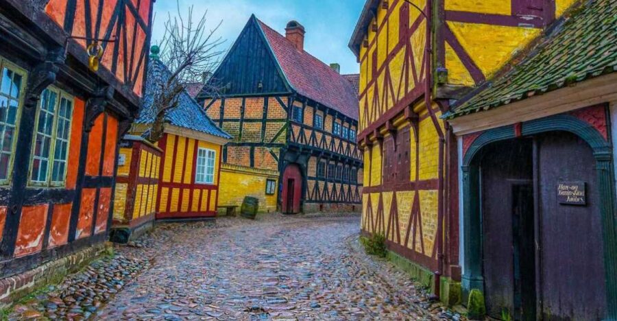 Aarhus: Historic Highlights Self-Guided Audio Tour