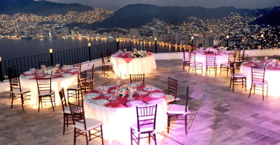 *Acapulco: Private Luxury Dinner, Drinks & High Cliff Divers
