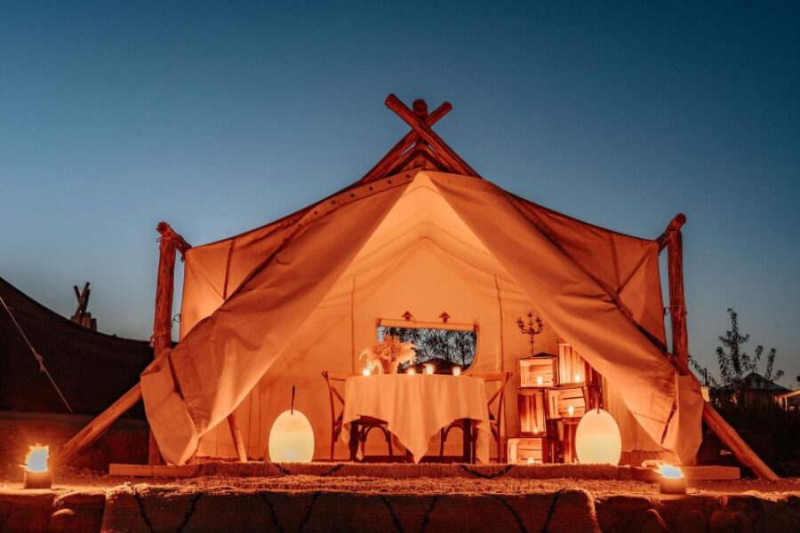 Agafay Desert Private Luxury Dinner W Live Music & Fire Show