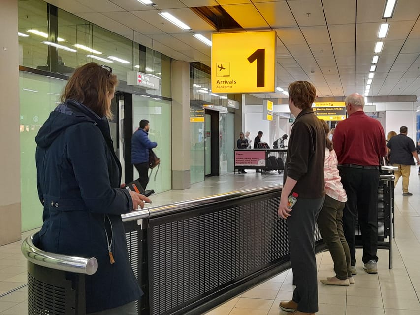 Airport Transfer [Schiphol Airport - Hotel in Amsterdam]