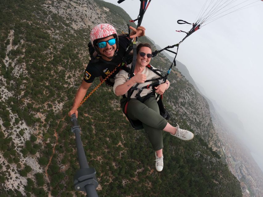 Alanya: Tandem Paragliding Over a Castle and the Sea
