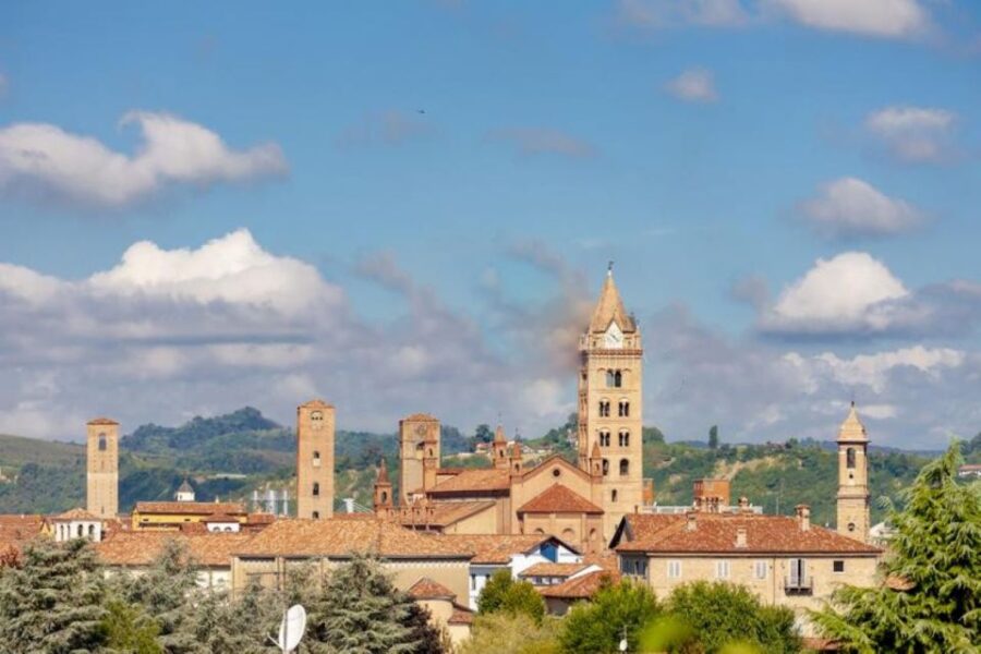 Alba: E-Bike Tour With Wine Tastin in Cellar - Tour Highlights