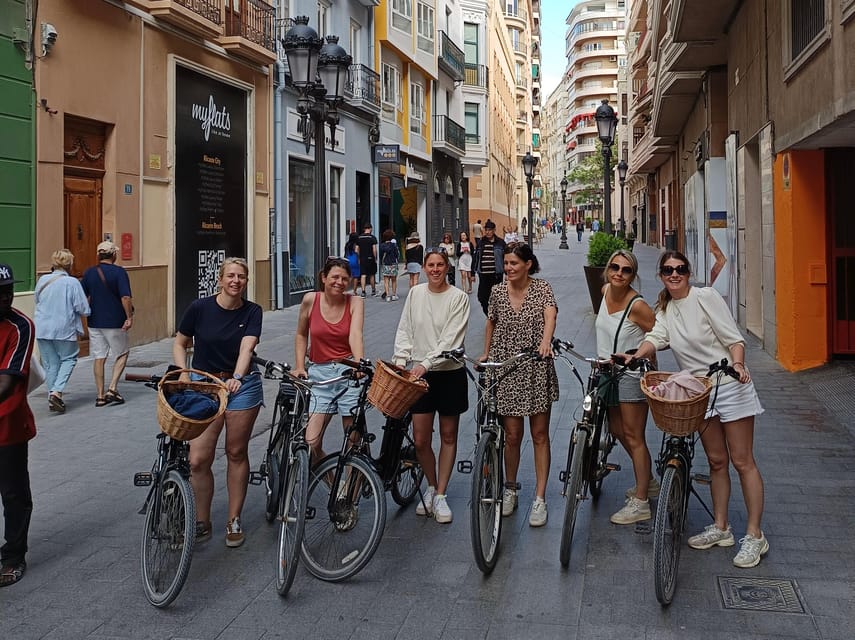 Alicante: City Bike Tour and SUP Board Rental