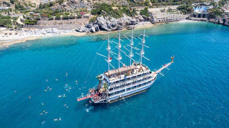 All-Inclusive Boat Trip With Lunch and Unlimited Drinks
