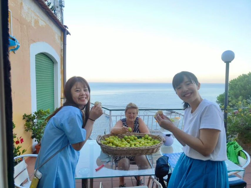 Amalfi: Food Tasting Experience & Wine at a Locals Home