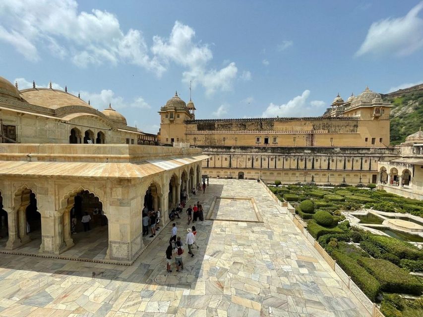 Amber Fort Skip-The-Line E-Tickets & Guide Jaipur Transfers - Activity Overview