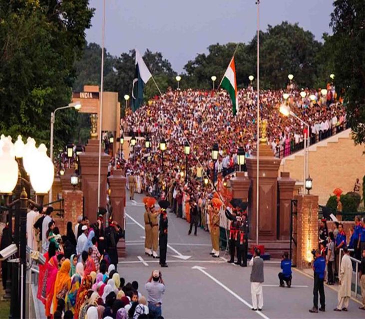 Amritsar: Beating Retreat Ceremony, Sadda Pind and Dinner