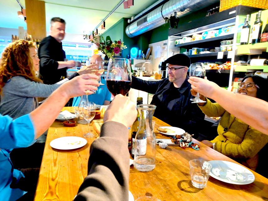 Amsterdam: Dutch Cheese Tasting With Wine or Beer