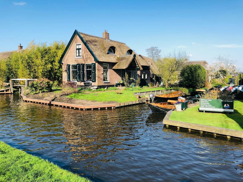 Amsterdam: Explore Giethoorn in a Private Tour With Driver