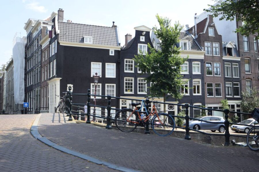 Amsterdam: Jordaan Area Walking Tour - Tour Overview