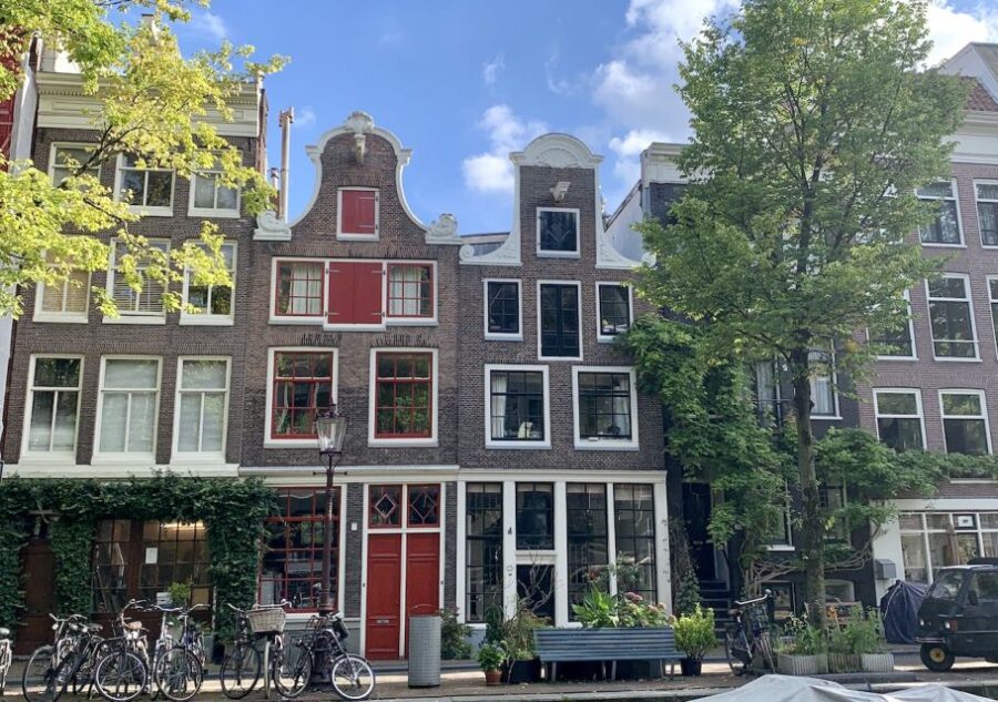 Amsterdam: Jordaan District Tour With a German Guide