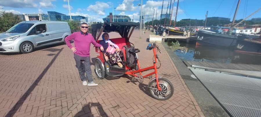 Amsterdam: Private City Highlights Tour by Rickshaw