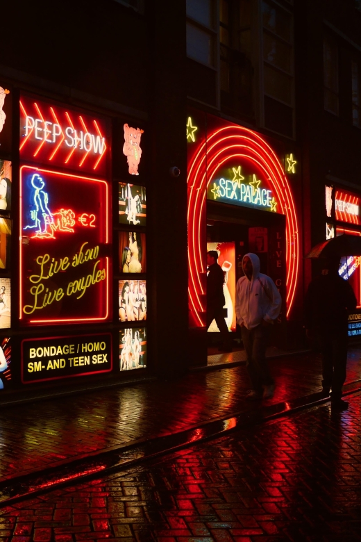 Amsterdam: Red Light District and Coffeeshop Culture Tour
