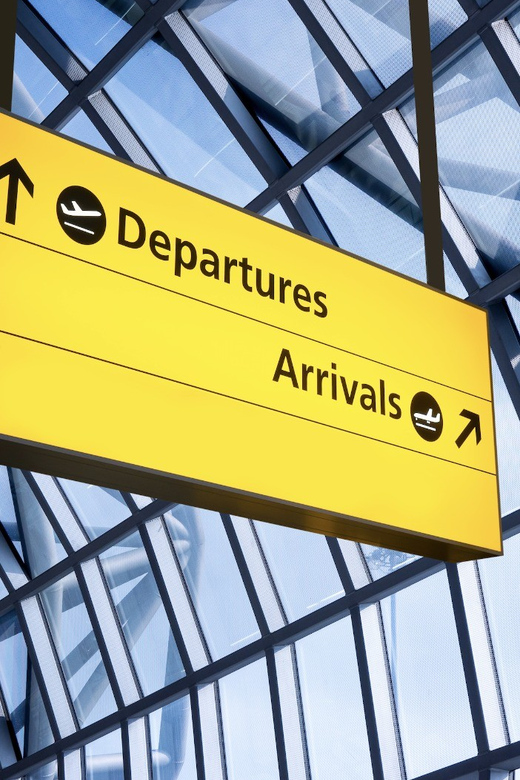 Antalya Airport: 1-Way Private Transfer From/To Lara & Kundu