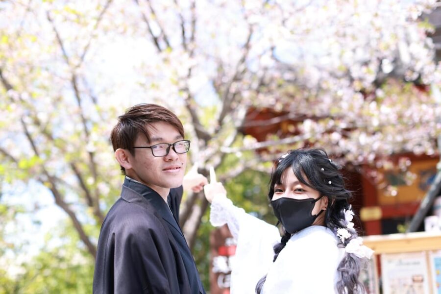 Asakusa: Portrait Tour by Professional Photographer