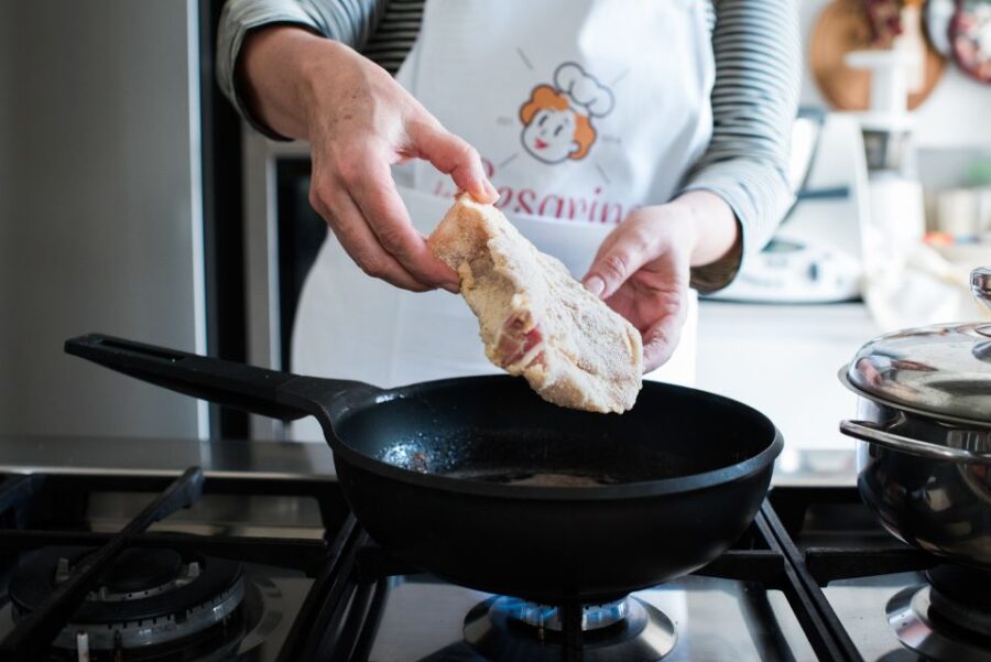 Asti: Market Tour and Cooking Class at a Locals Home