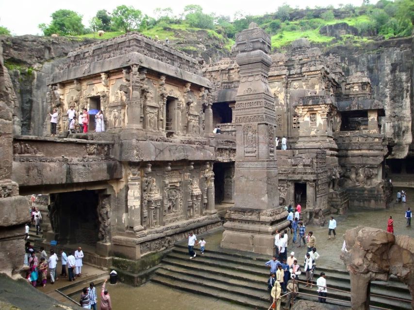 Aurangabad: Ajanta and Ellora Caves Private Day Tour - Itinerary Highlights