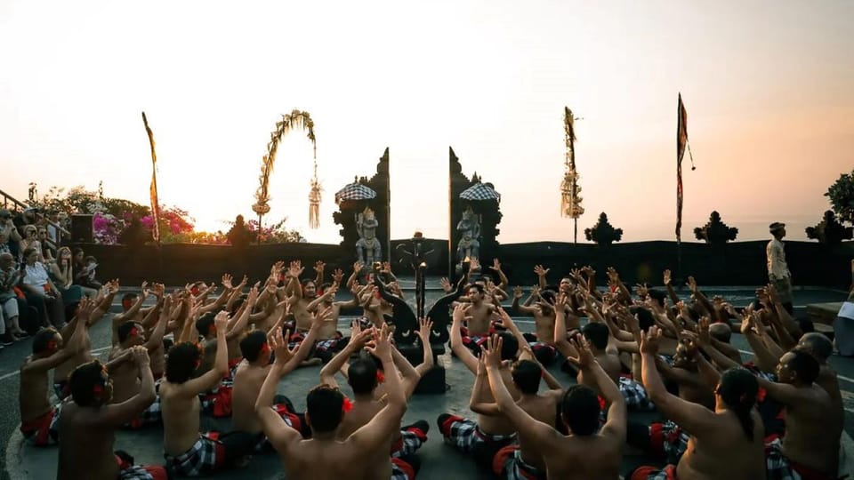 Bali: Beaches, Uluwatu Temple Sunset & Fire Kecak Dance Show