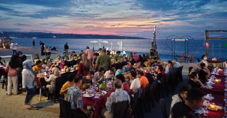 Bali: Jimbaran New Dewata Cafe Seafood Meal With Drinks