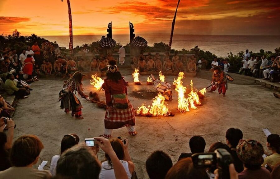Bali: Nusa Dua Beach, Ulu Temple and Kecak Fire Dance