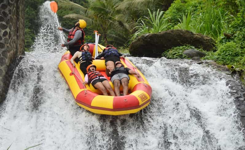 Bali : Telaga Waja White Water Rafting and Besakih Temple