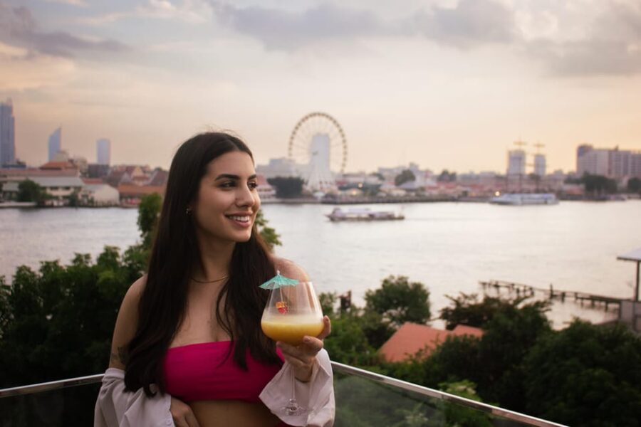 Bangkok: Dark Waters Rooftop Bar at Ten Six Hundred