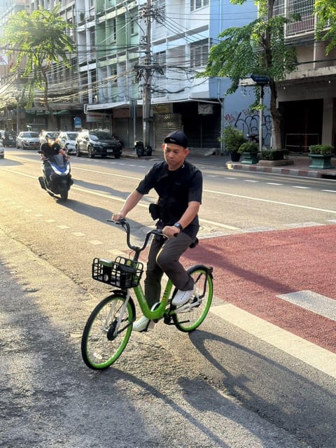Bangkok Old Town and Michelin Guide Food Explore by Bike