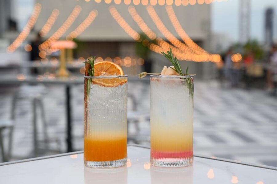 Bangkok: Top Knot Rooftop Bar & Restaurant at Hotel Once
