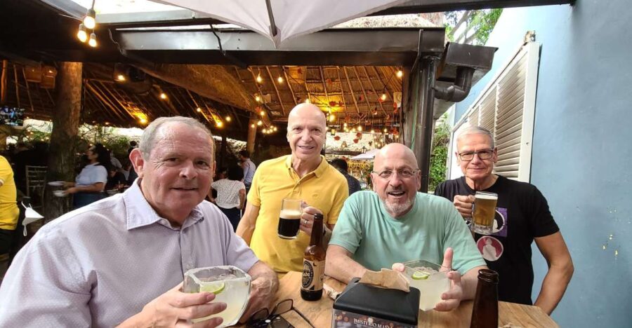 Bar Hopping Tour in Merida