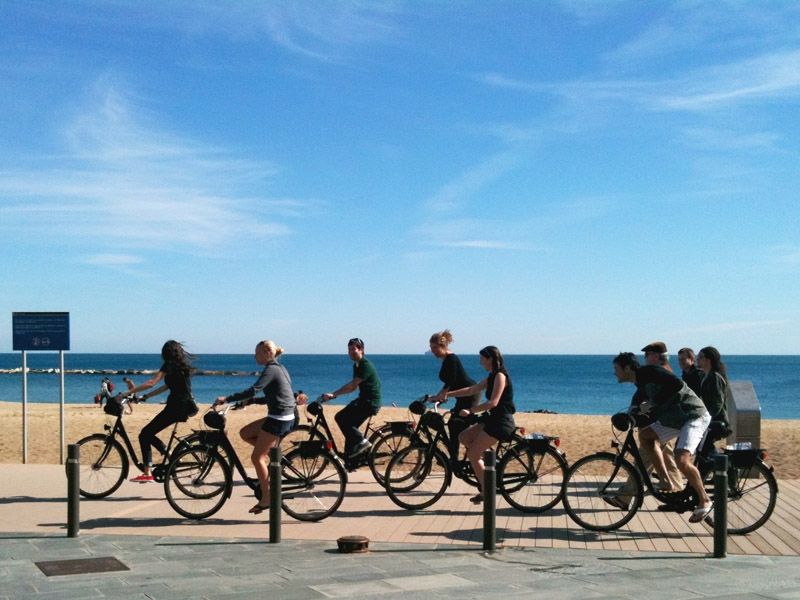 Barcelona: City Highlights Biking Tour
