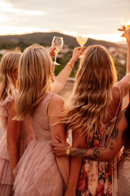 Barcelona: PRIVATE Sunset Vineyard Photoshoot & Dress Rental