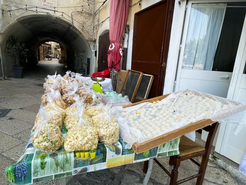 Bari: Old City Highlights Walking Tour - Tour Overview