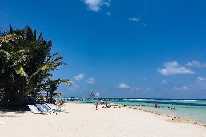 Beach Day Facilities #1 on Tripadvisor La Chilangaloense Beach Club