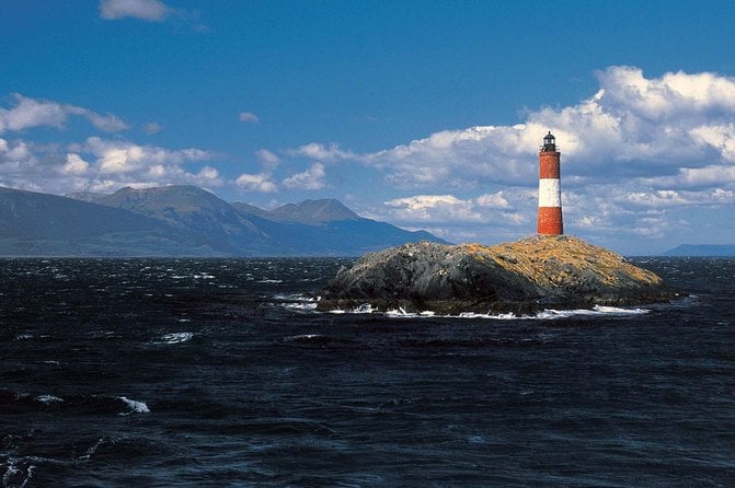 Beagle Channel Sailing Tour: Birds, Seals & Penguins Islands