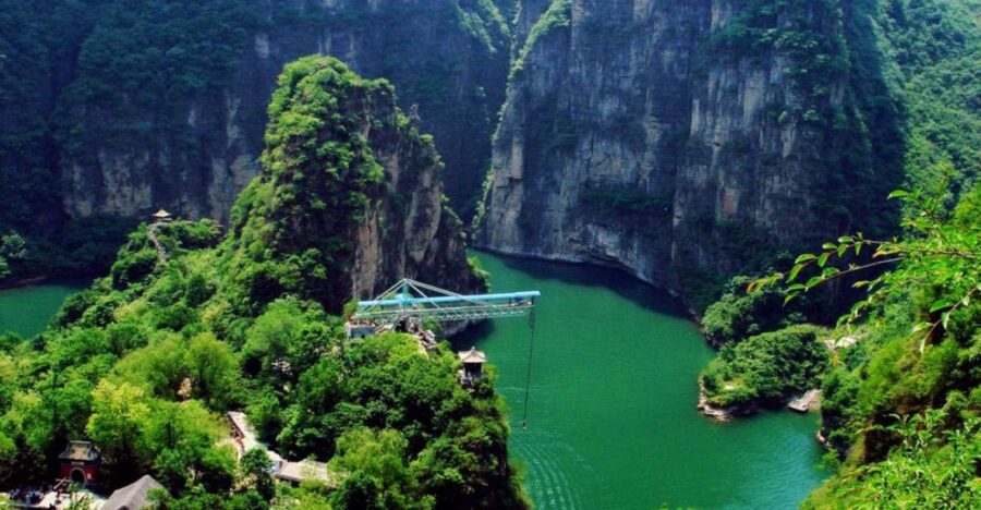 Beijing: Longqing Gorge, Ming Tombs & Lunch Private Day Tour