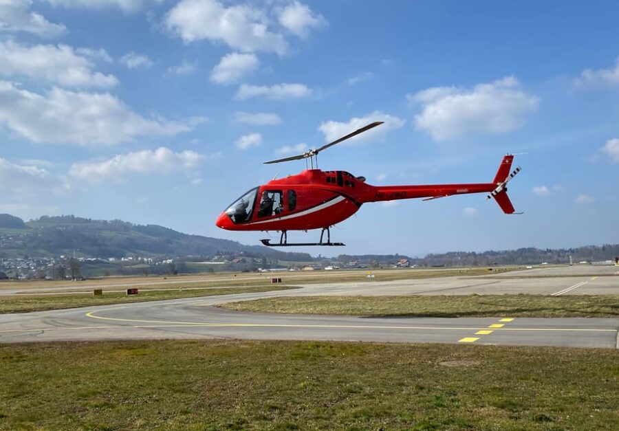 Bern: Exclusive Helicopter-Tour for 4 Over the Swiss Capital