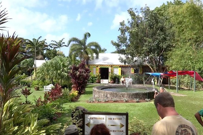 Best of St. Kitts Highlight Tour and Beach