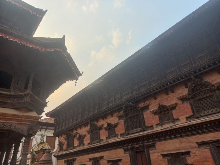 Bhaktapur Sightseeing With Beautiful Nagarkot Sunset Tour