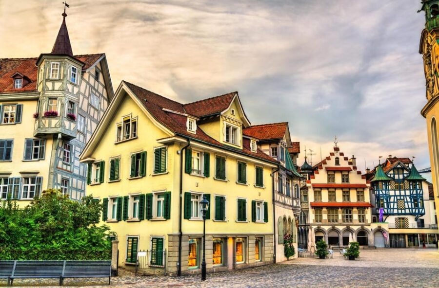 Biel: Express Walk With a Local in 60 Minutes - Tour Overview