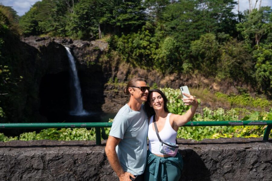 Big Island: Coffee, Black Sand, Volcano and Waterfall Tour