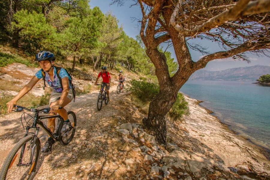 Biking Tour: Supetar - Splitska - Lovrečina - Dol - Postira