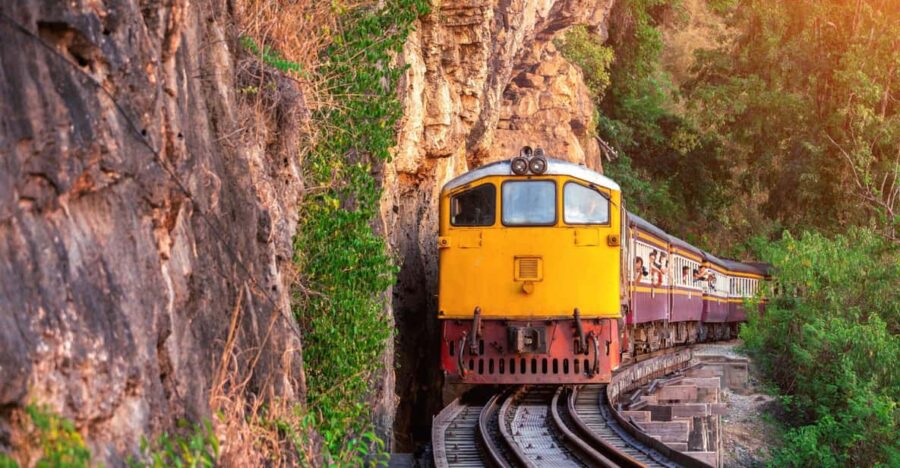 BKK : Private Tour River Kwai Bridge & Train to Krasae Cave