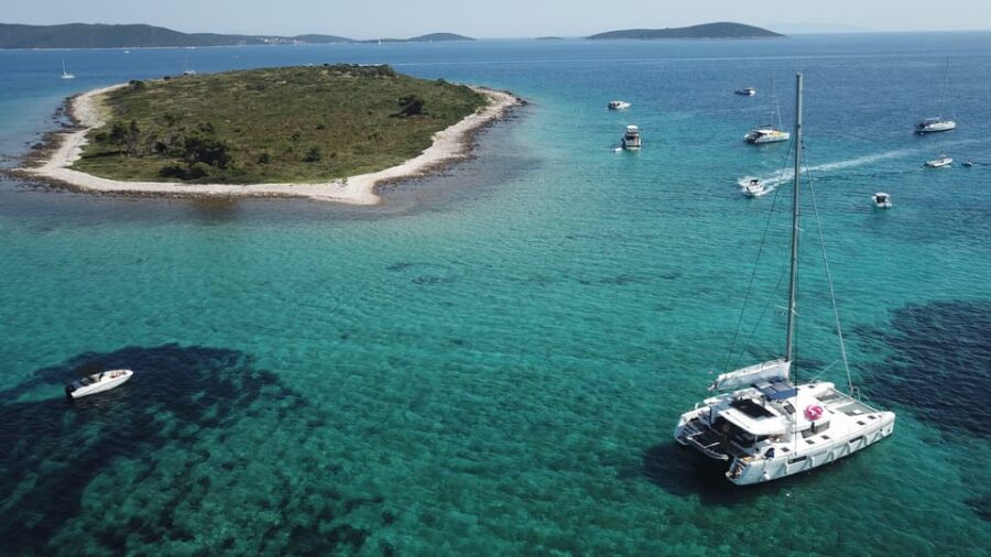 Blue Lagoon and 3 Islands Speedboat Tour