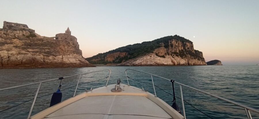 Boat Tour: La Spezia, Porto Venere, 5TERRE With Aperitif