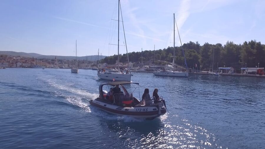 Brač: Hidden Bays and Inlets Speed Boat Tour