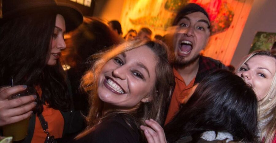 Brussels: Pub Crawl and Nightlife Party Experience - Activity Overview