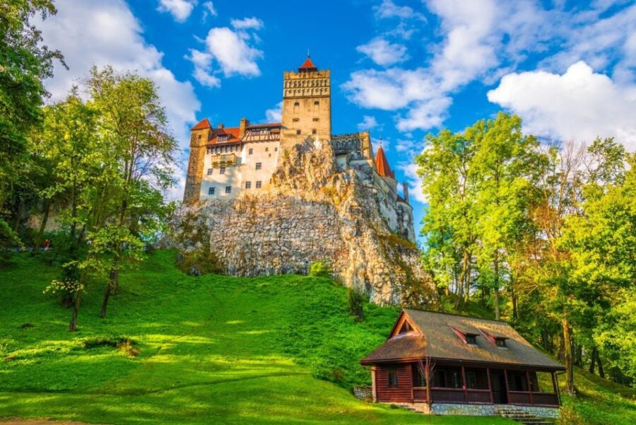 Bucharest: Dracula, Peles Castles, and Brasov Tour