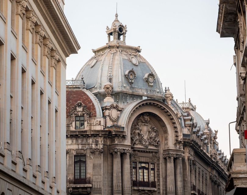 Bucharest: Express Walk With a Local in 90 Minutes