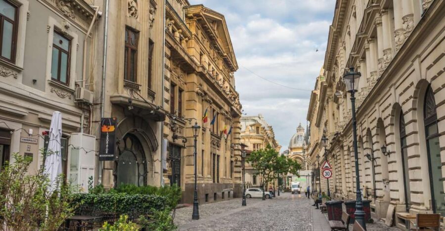 Bucharest: Private Exclusive History Tour With Local Expert - Tour Overview
